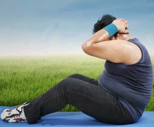 Infographic explaining pseudogynecomastia and chest fat differences